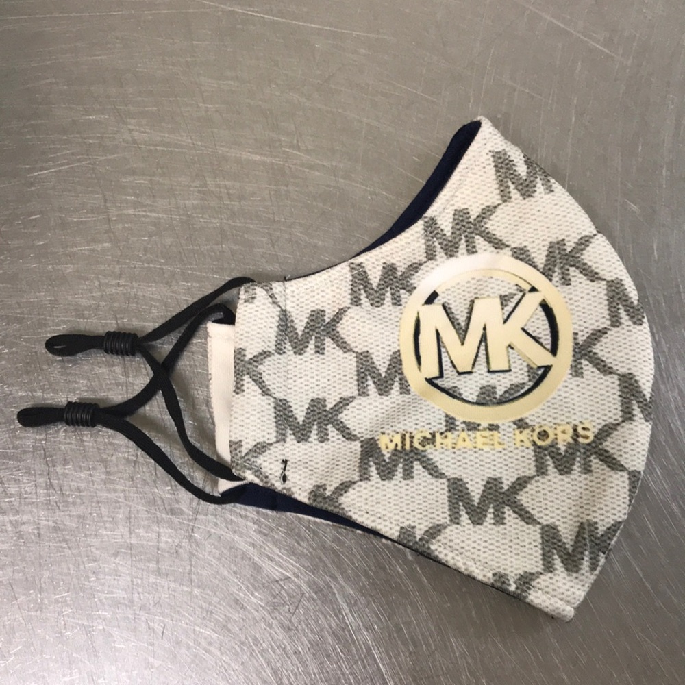 Micheal kors inspire face mask